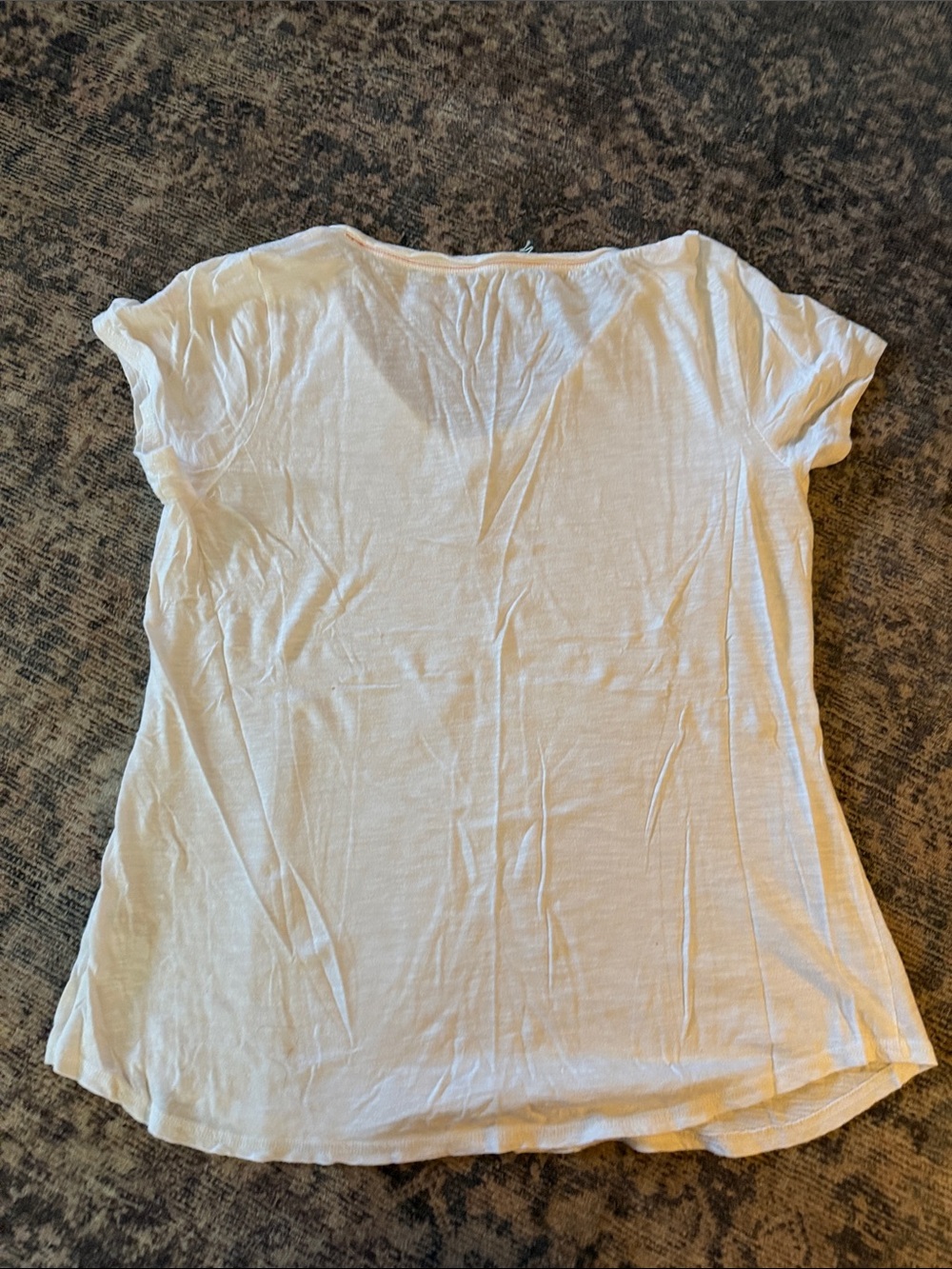Maurices White Short Sleeve V-Neck Tee - Picture 3 of 3